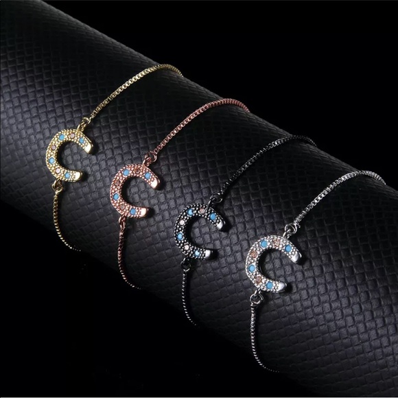 ✨ “Lucky Horseshoe” Bracelet 😍✨ - Picture 2 of 3